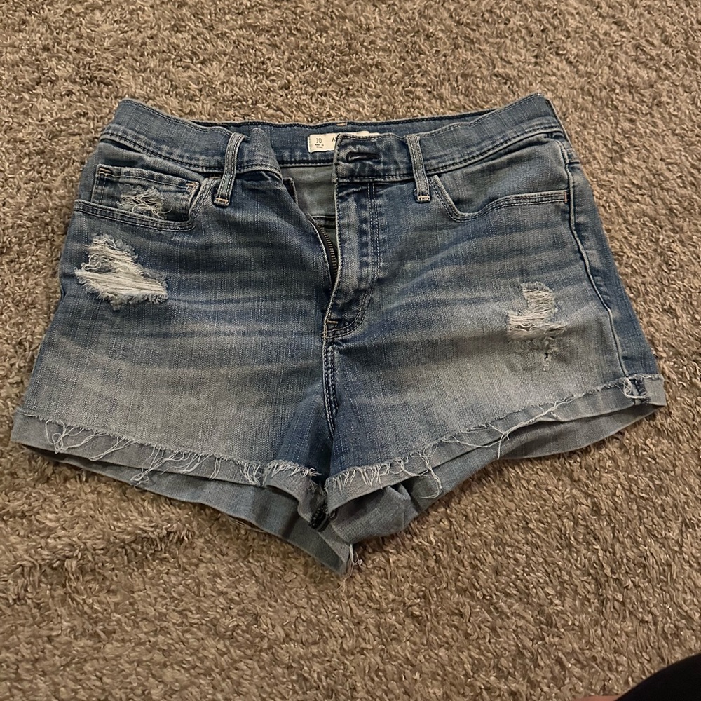 Booty jean shorts